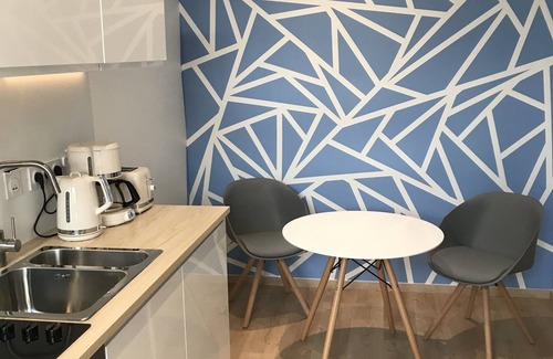 Montreuil-sur-Mer Apartment | Apartment-Apartment-Ensuite with Bath-Courtyard view-N°04