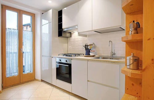 Baselga di Pine Apartment | Apartment 'Appartamento Pieve' with Mountain View and Balcony