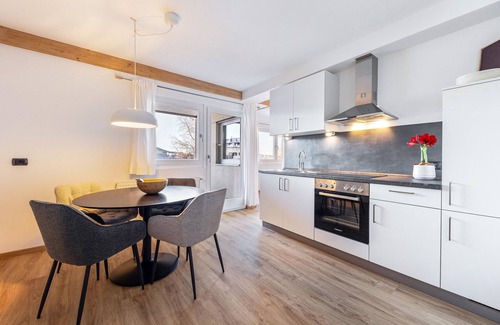 Nova Ponente Apartment | Apartment 'Appartement Annie' with Mountain View, Balcony and Wi-Fi