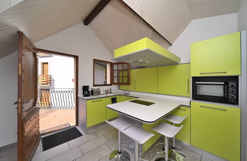Boutx Apartment | Apartment 'Appartement Boutx' with Private Terrace, Balcony and Wi-Fi