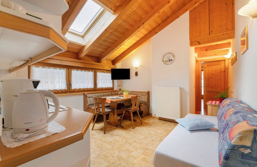 Sarntal Apartment | Apartment 'Appartment Family' with Mountain View, Shared Garden and Wi-Fi