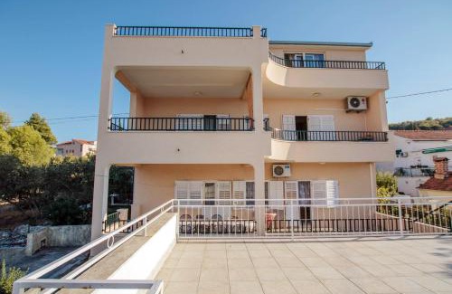 Arbanija Apartment | Apartment Arbanija 1122b