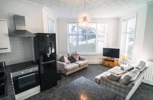 Colwyn Bay Apartment | Apartment at Beachmount Holiday Apartments