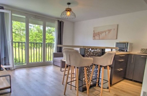 La Teste-de-Buch Apartment | Apartment at Port de La Teste, coastal path