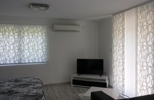 Vrnjacka Banja Apartment | Apartment Azulmburgo