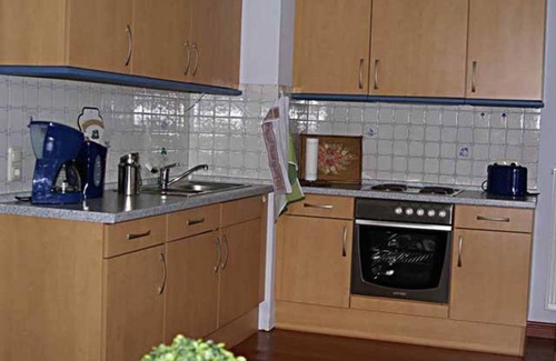 Hinte Apartment | Apartment Bauernstube, shower, toilet, 2 bedrooms - Friesenborg - Ferienwohnung Klein Sande