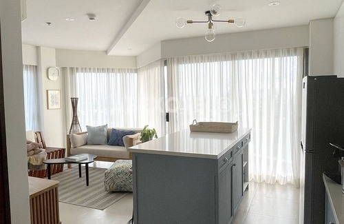 Maribago Apartment | Apartment Beachfront Cebu Luxury Balcony Breakfast Included