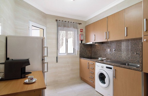 Vila Real Santo Antonio Apartment | Apartment "Beija Flor" with Private Balcony, Wi-Fi & A/C