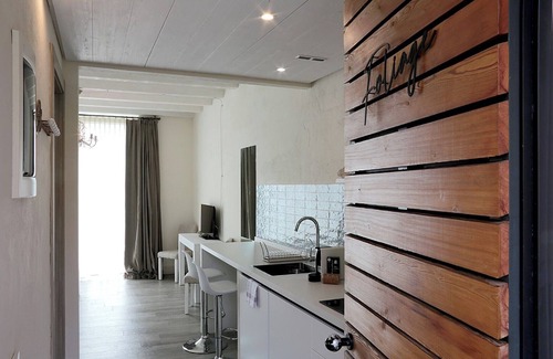 Affi Apartment | Apartment 'Biancaleo Folliage' with Shared Pool, Shared Garden and Wi-Fi