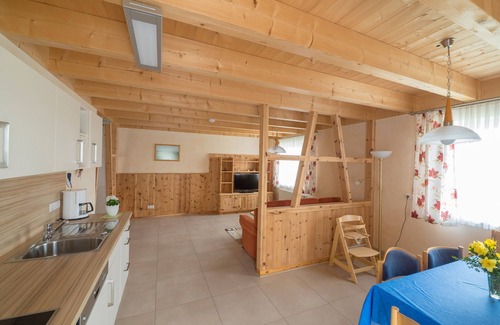 Deggenhausertal Apartment | Apartment 'Birch' with Shared Garden, Wi-Fi and Air Conditioning