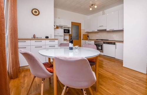Podglavica Apartment | Apartment Bosiljka (33871-A1) - Rogoznica