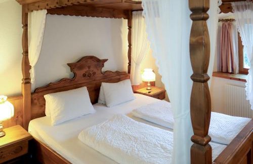 Fliess Apartment | Apartment Burg Biedenegg- Pach by Interhome