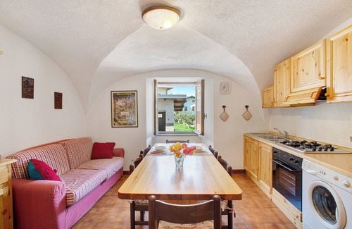Pila Apartment | Apartment "Caratteristico e Accogliente" with Mountain View