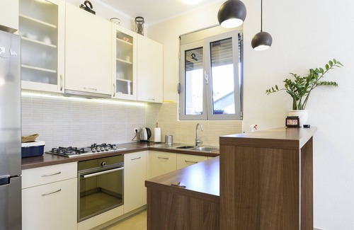 Skaljari Apartment | Apartment Carla *