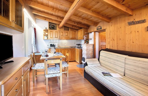 Valdisotto Apartment | Apartment 'Casa Colturi Abete' with Mountain View, Shared Garden and Wi-Fi