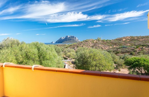 Tiriddo Apartment | Apartment “Casa Marianna” with Mountain and Sea Views, Balcony