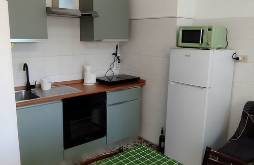 Santhia Apartment | Apartment 'Casa Naomi E Gioele' with Balcony, Wi-Fi and Air Conditioning