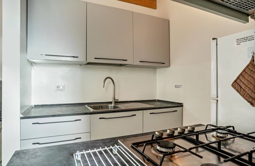 Pergine Valsugana Apartment | Apartment 'Centro Pergine' with Balcony, Wi-Fi and Air Conditioning