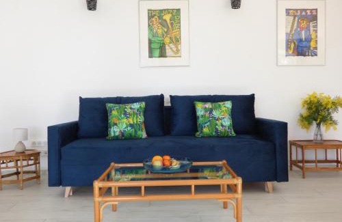 Chateauneuf-Grasse Apartment | Apartment Cézanne with heated pool and private garden