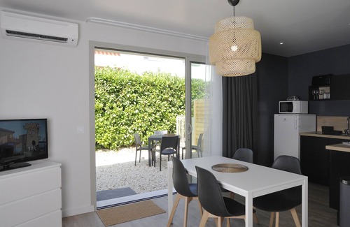 Jonzac Apartment | APARTMENT - CHARM AND COMFORT - WITH TERRACE IN RESIDENCE IN QUIET JONZAC