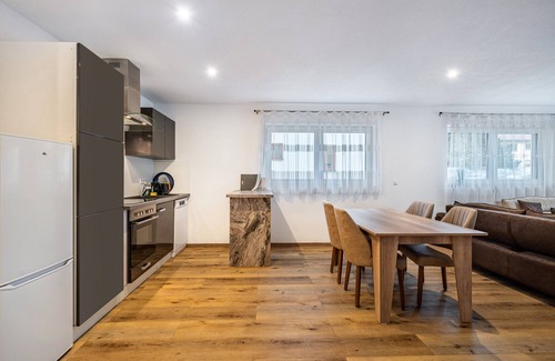 Bad Duerrheim Apartment | Apartment 'City Villa Bad Dürrheim - Maisonette' with Balcony and Wi-Fi