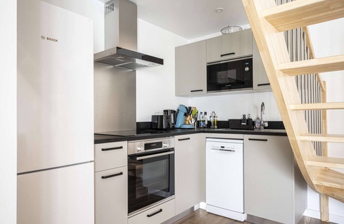 Centre Ville Apartment | Apartment Comfortable in the centre of Pau: parking, AC.