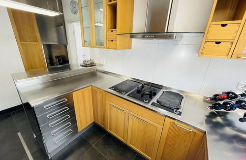 Ulm Apartment | Apartment D - Exclusive 3 room Apartment Cathedral View and XL Balcony