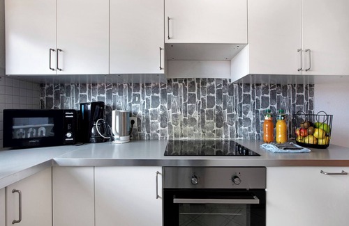 Dottingen Apartment | Apartment 'Haus Castellblick 3' with Mountain View, Balcony and Wi-Fi