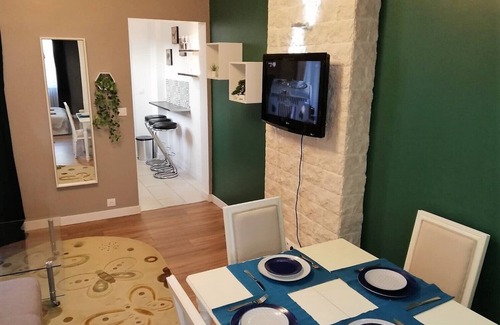 Laon Sud Apartment | Apartment designed by architect. Close to the train station and center of Reims