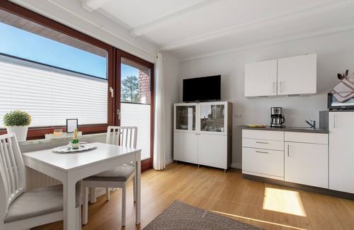 Meldorf Apartment | Apartment 'Edda 3' with Shared Garden, Balcony and Wi-Fi
