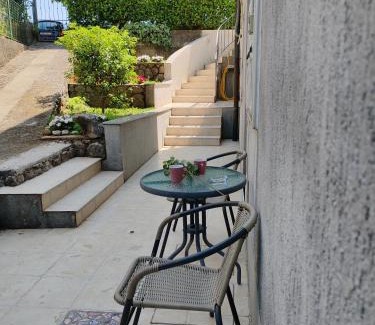 Mihotici Apartment | Apartment Eni