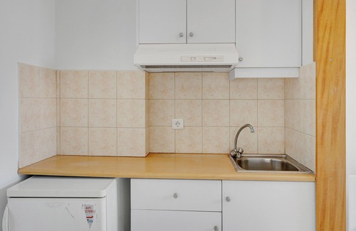 Kardamena Apartment | Apartment 'Evripides Family One -bedroom 2' with Shared Pool, Shared Garden and Air Conditioning