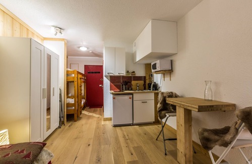 Chamonix City Centre Apartment | Apartment facing the start of the needle