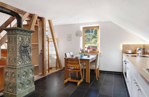 Hundsbach Apartment | Apartment 'Familienwohnung Nala' with Mountain View, Shared Garden and Wi-Fi