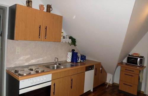Wiefelstede Apartment | Apartment Fastje - apartment/apartment, shower, toilet