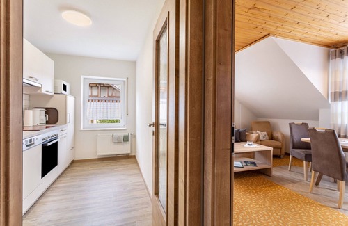 Schwalefeld Apartment | Apartment 'Ferienwohnung Typ 1' with Mountain View, Shared Terrace and Wi-Fi