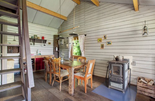 Niederlandenbeck Apartment | Apartment 'Ferienhütte Berken' with Private Terrace and Shared Garden