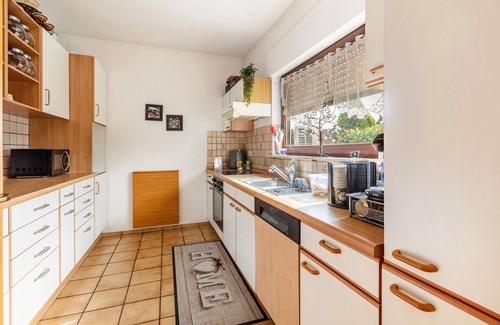 Bad Saeckingen Apartment | Apartment 'Ferienwohnung Haus Sonnenschein' with Shared Terrace, Shared Garden and Wi-Fi