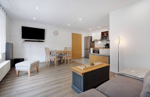 Groskoschen Apartment | Apartment 'Ferienwohnung Zur Kirche' with Shared Garden and Wi-Fi