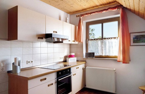 Ebenweiler Apartment | Apartment 'Ferienwohnung Im Rosengarten' with Balcony and Wi-Fi