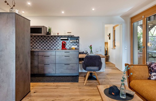 Munstertal Apartment | Apartment 'Ferienwohnung Heimatschön' with Shared Terrace and Wi-Fi