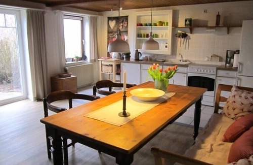 Neukirchen/Erzgeb Apartment | Apartment 'Ferienwohnung Gänseliesl' with Private Terrace, Private Garden and Wi-Fi