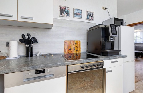 Oberhausen Apartment | Apartment 'Ferienwohnung Oberhausen Sterkrade2' with Wi-Fi