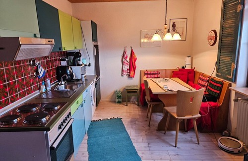 Aue Apartment | Apartment 'Ferienwohnung Maria 5' with Balcony and Wi-Fi