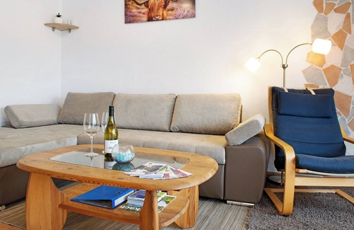 Stockach Apartment | Apartment 'Ferienwohnung Sternland' with Shared Terrace, Shared Garden and Wi-Fi