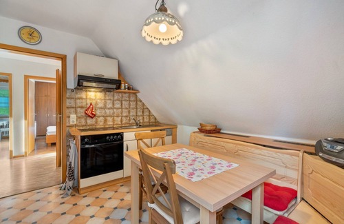 Elzach Apartment | Apartment 'Ferienwohnung Waldblick' with Mountain View, Shared Terrace and Wi-Fi