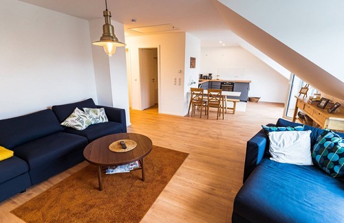 Wallersheim Apartment | Apartment 'Ferienwohnung Weitblick Koblenz' with Balcony and Wi-Fi