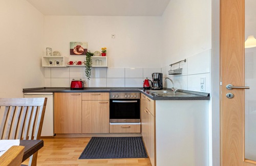 Welden Apartment | Apartment 'Ferienwohnung Rechts' with Wi-Fi