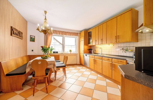 Zewen Apartment | Apartment 'Ferienwohnung Steffen' with Private Terrace and Wi-Fi