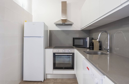 Eixample Apartment | Apartment 'Flat In Girona City Centre' with Shared Terrace and Air Conditioning